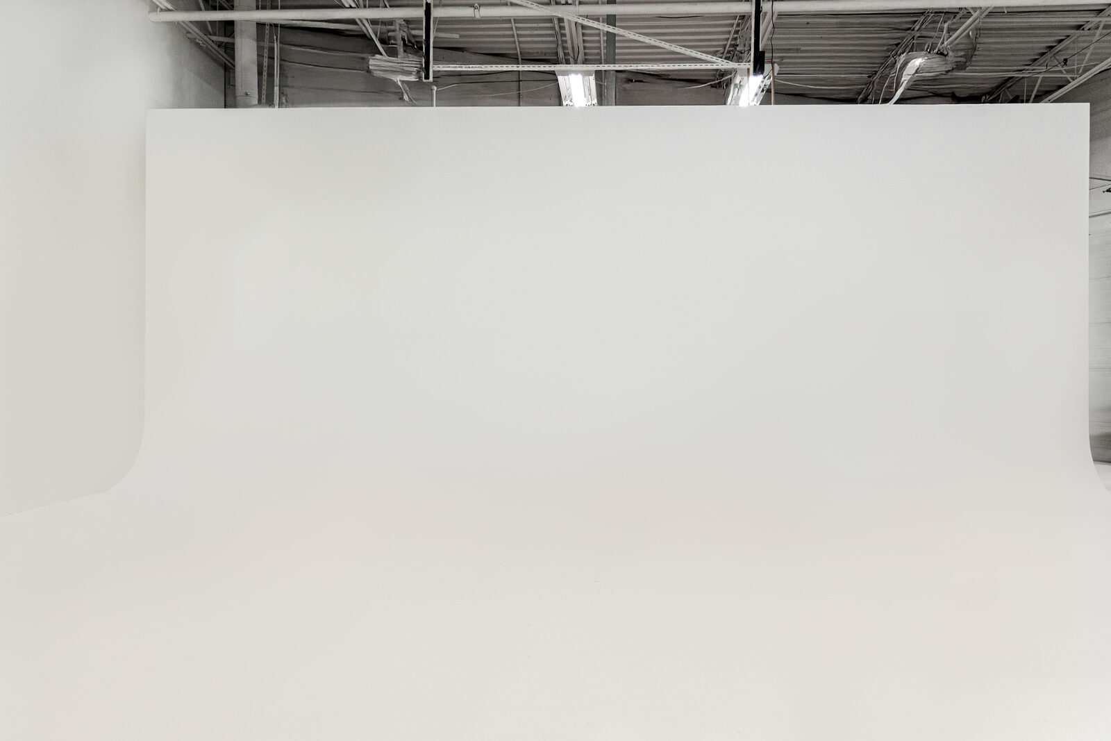 30ft Cyclorama Wall at The Studio Co.