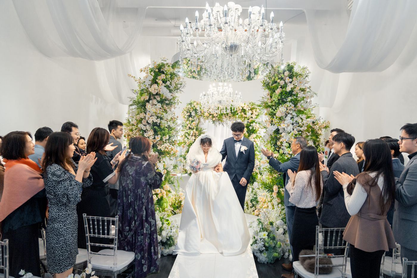 24 Flowers Garden — ceremony with guests